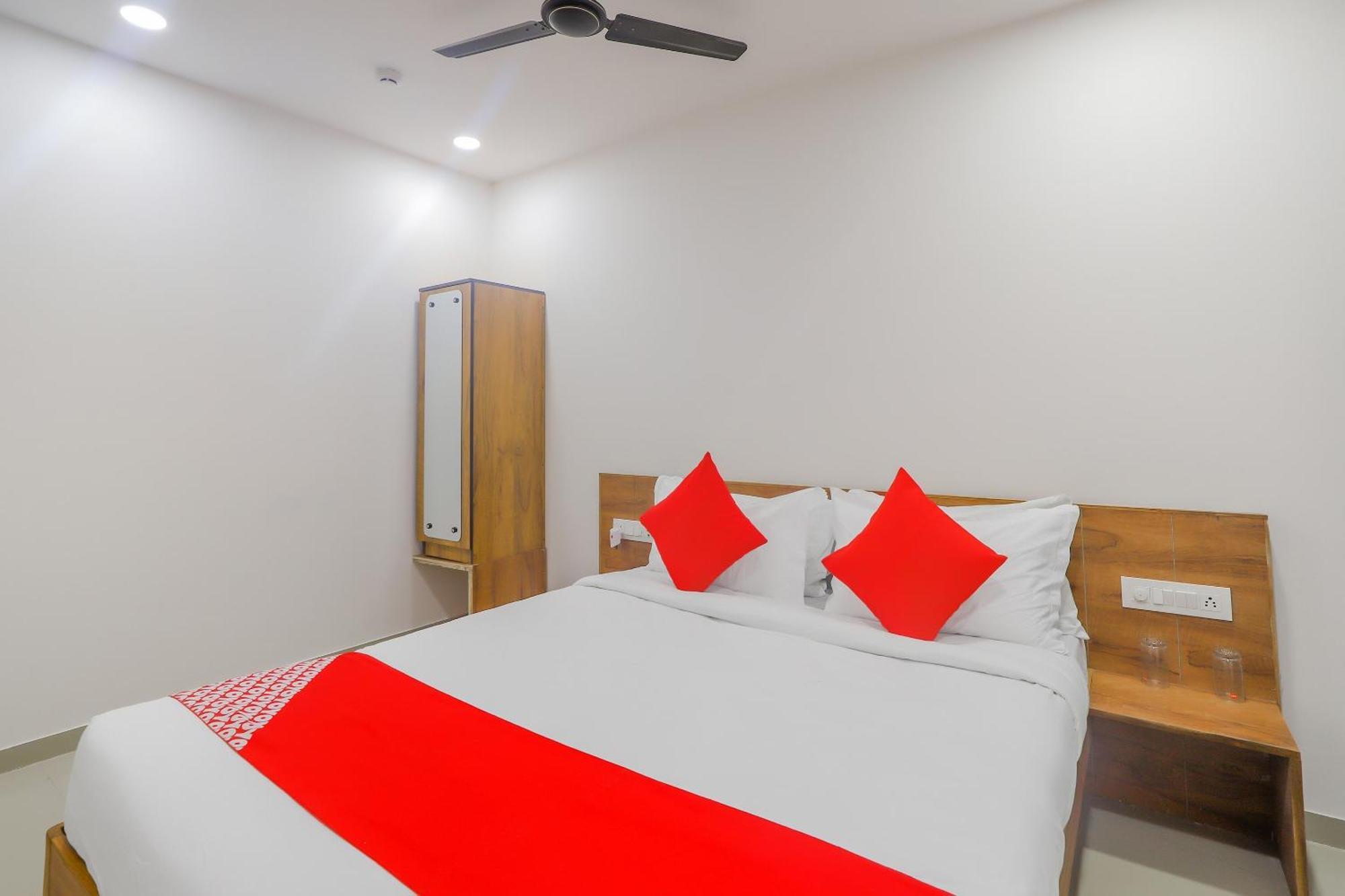 Hotel O Casa Marina Bhatha Buitenkant foto