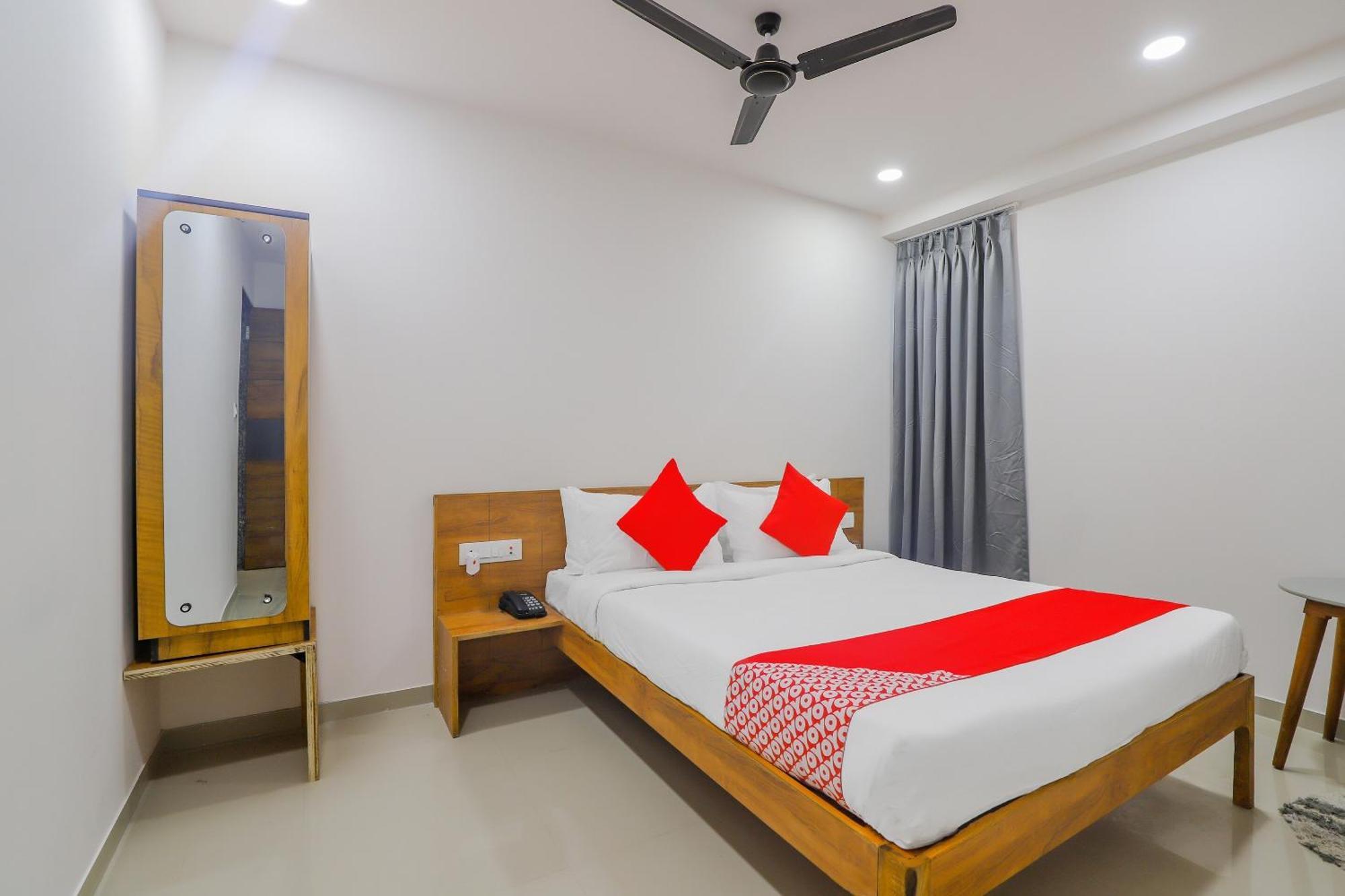 Hotel O Casa Marina Bhatha Buitenkant foto